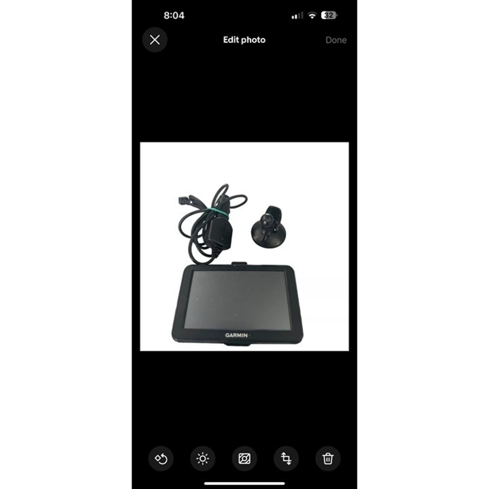 Garmin Nuvi GPS Navigator Unisex OS Black Good Portable Vehicle Mount Power Cord